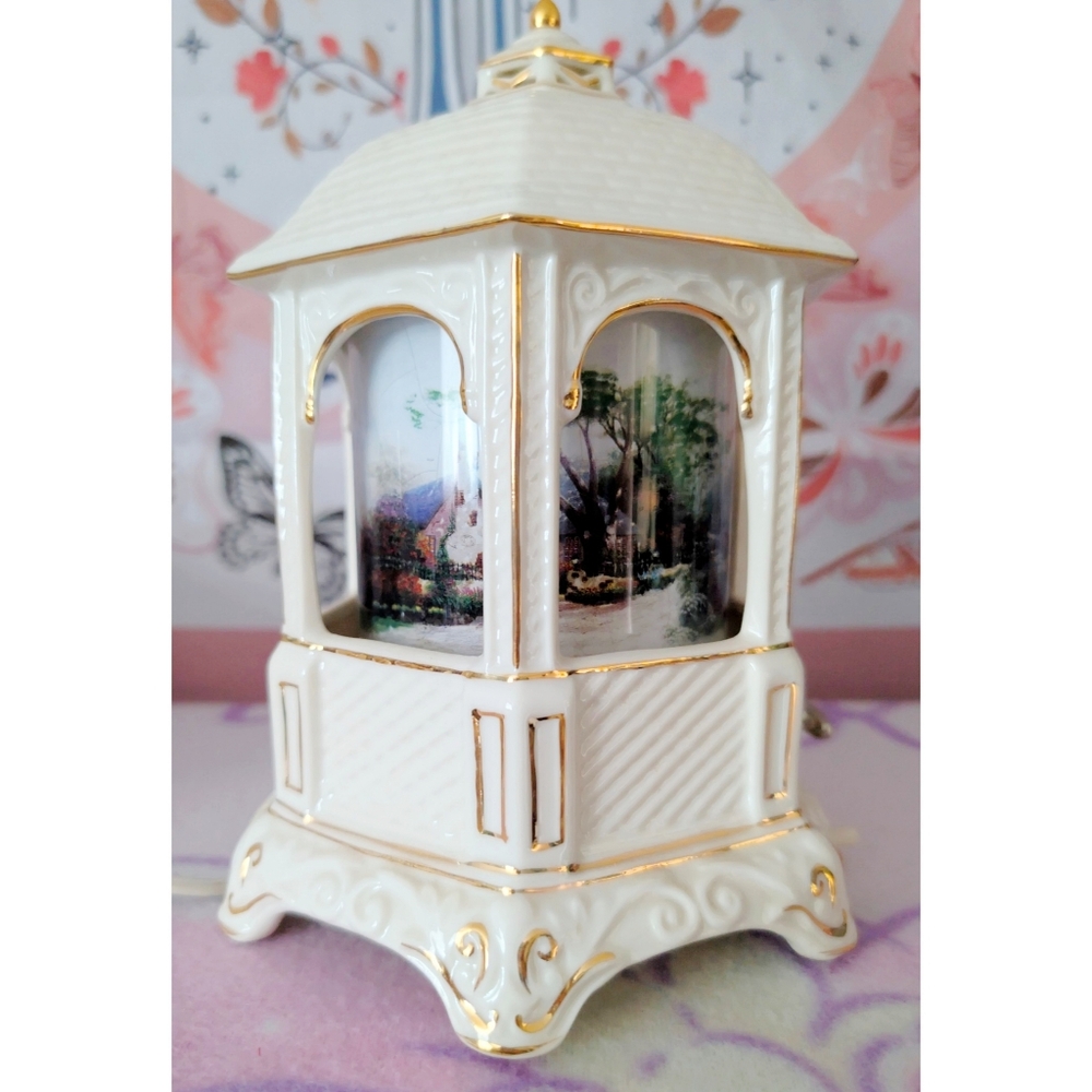 Thomas Kinkade | Make a Wish Cottage | Gazebo Lamp & Music Box (2005)